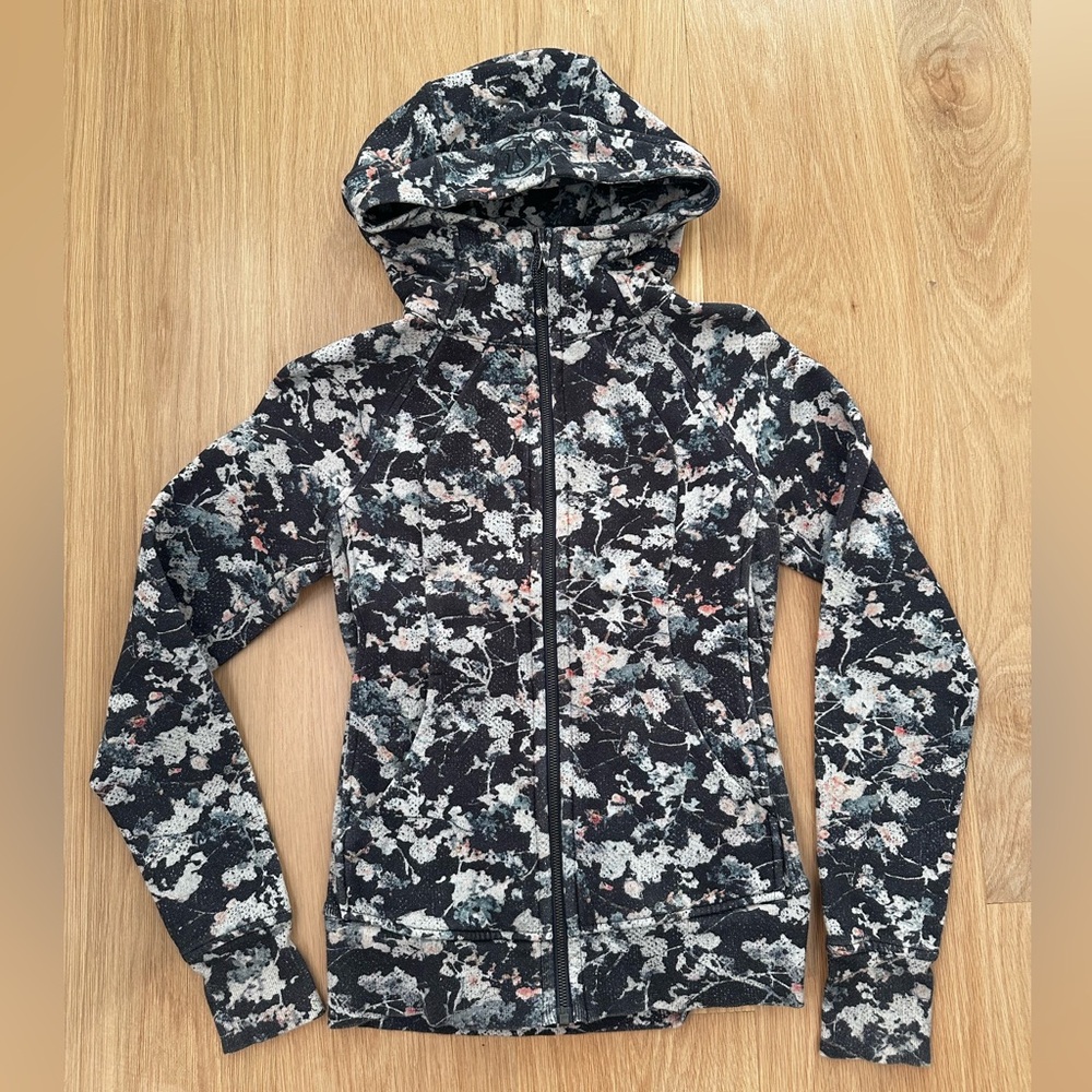 Lululemon Athletica Black, Blue and Gray Floral Hoodie